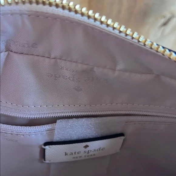 Kate Spade | Strawberry Crossbody Bag 🍓🌸 - Picture 8 of 15